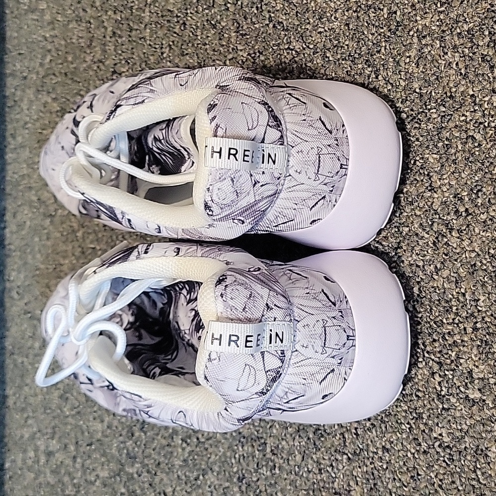 Three In Shoes - Picture 2 of 6